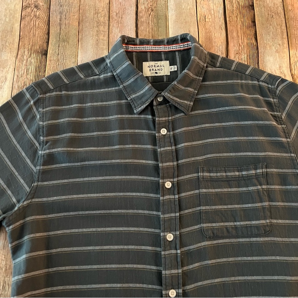 The Normal Brand mens short sleeve striped button down shirt | size Extra Large - Picture 3 of 11